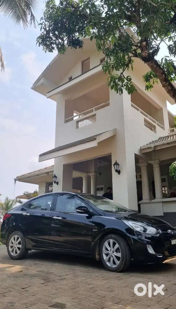 Hyundai Verna 2013 Full Black