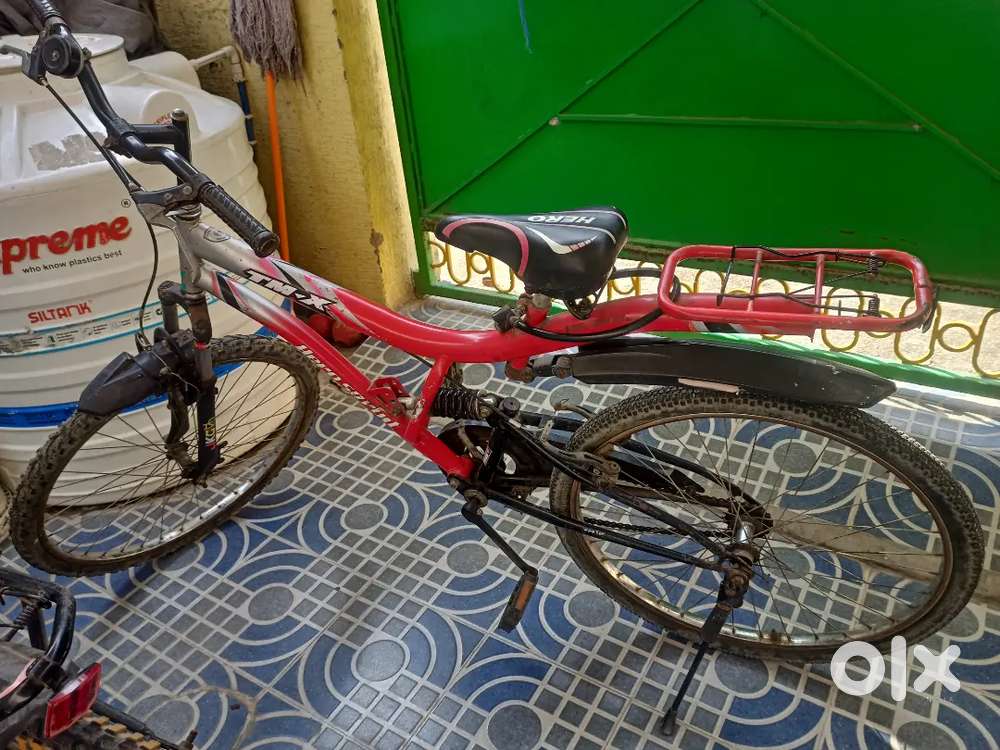 Hero Cycle Double Shocker. Red colour 1 years Runs only