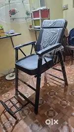 Parlour chair