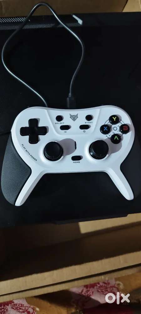 Evofox Controller , best condition with bill and everything
