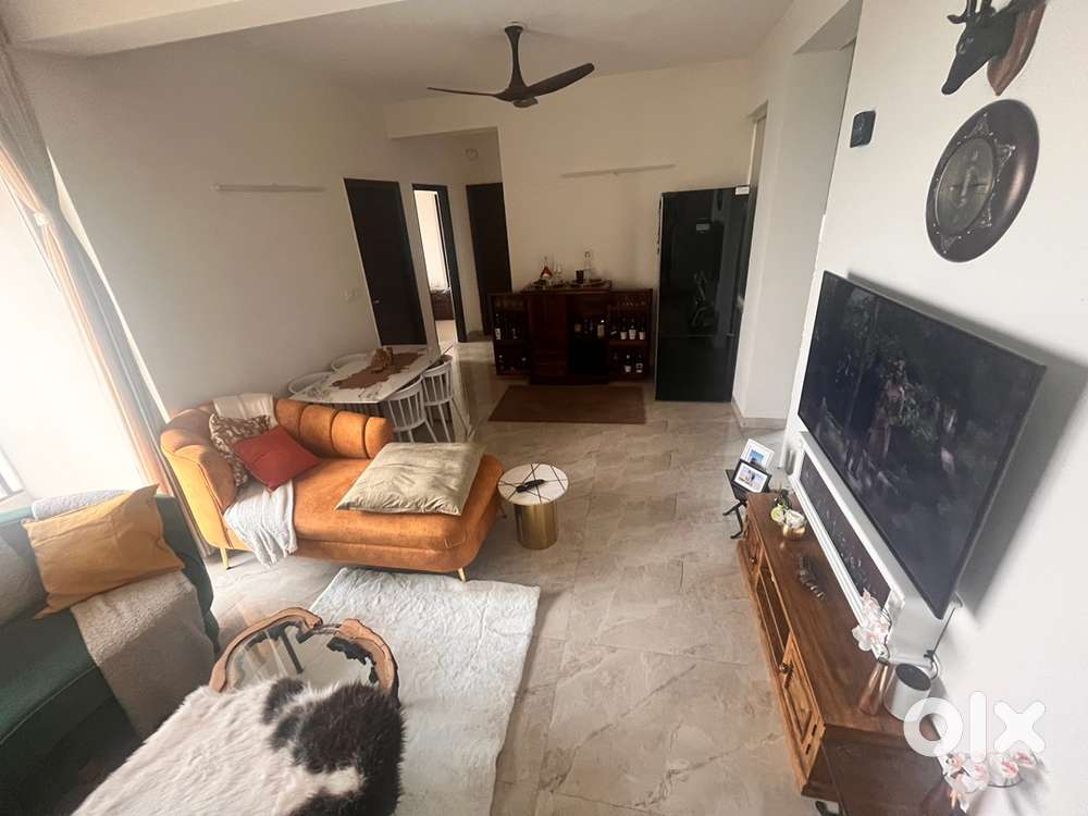 Fully equipped flat for sale im posh society