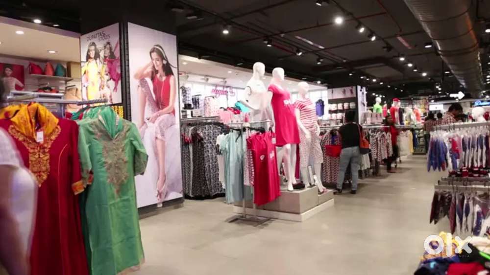 @SHOPPING MALL में काम के लिए लड़के और लड़कियों की आवश्यकता है!!