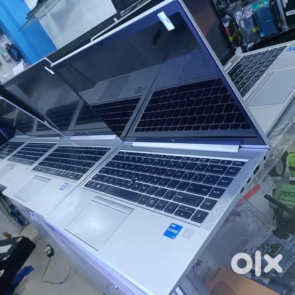 HP Elite Book 840 G8
Intel Core i5 11 th Gen 
16GB Ram 
256GB SSD Nvme