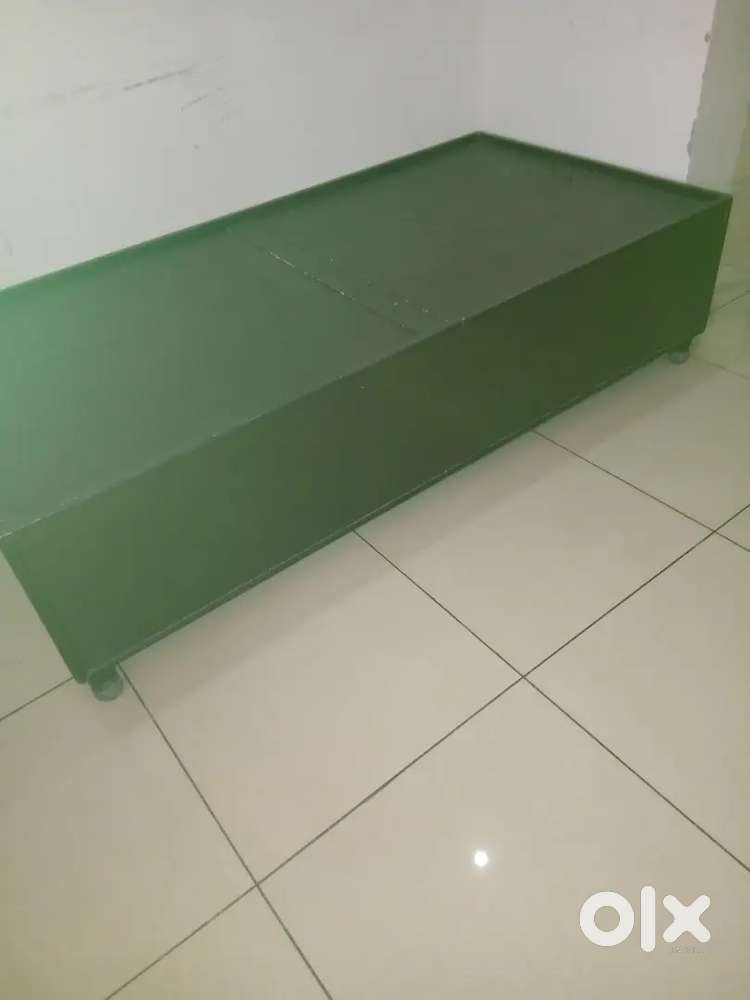 Single bed for Sale in New Condition