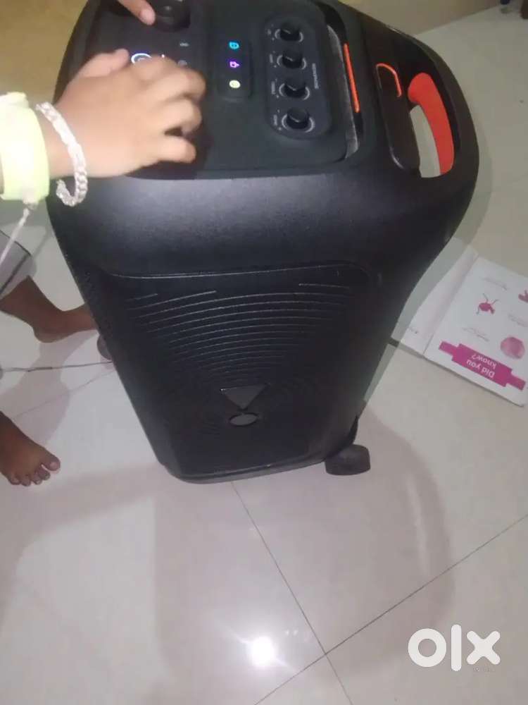 JBL PARTY BOX 320 in one month