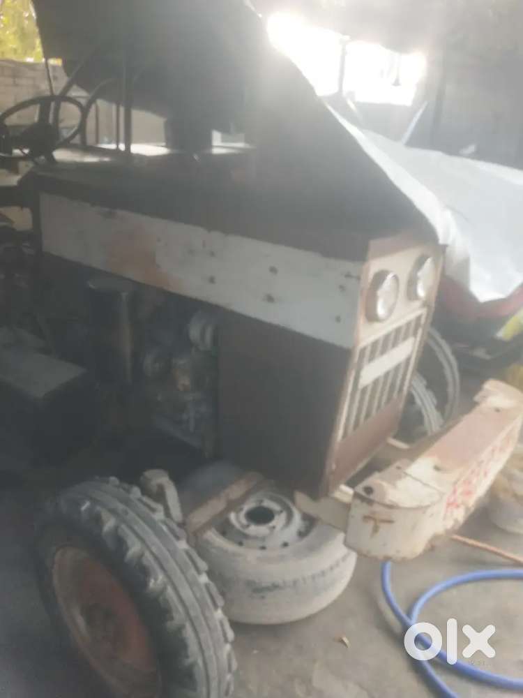 265 mahindra 2005 and Swaraj 724 1989