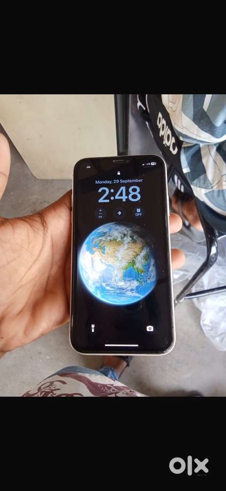 Iphone 11 argent sell