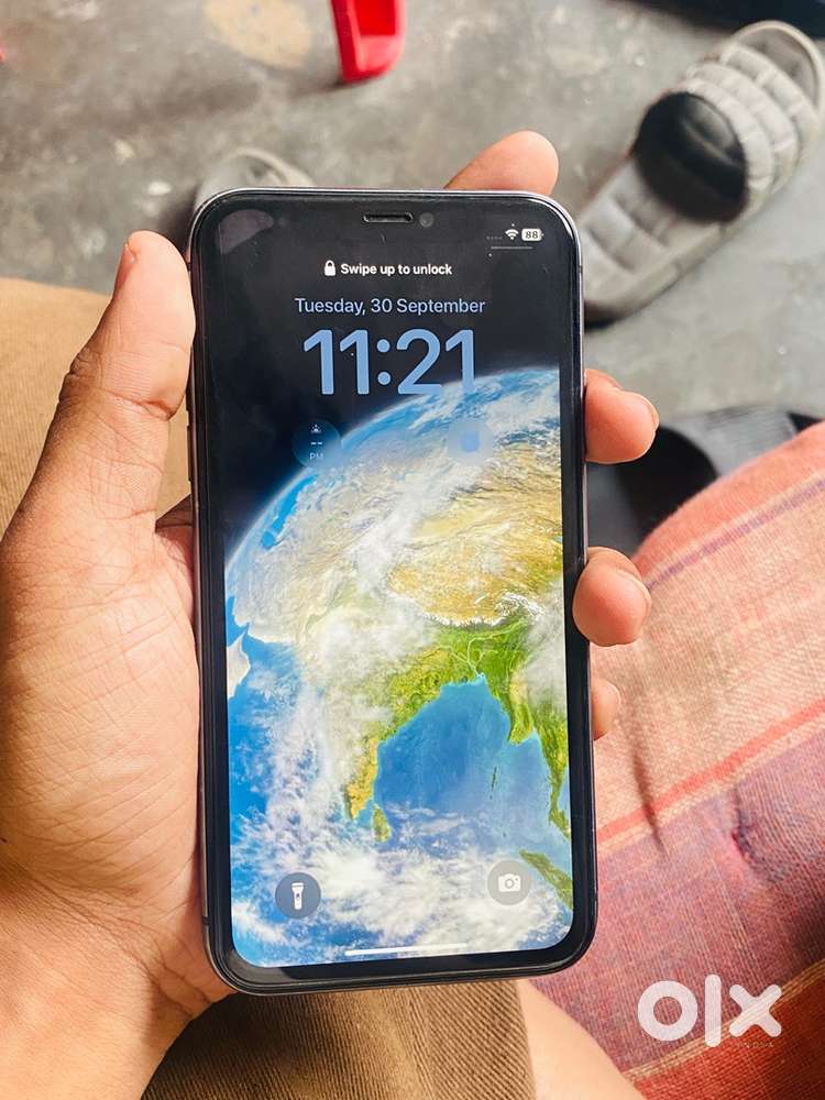 Iphone 11 condition okay