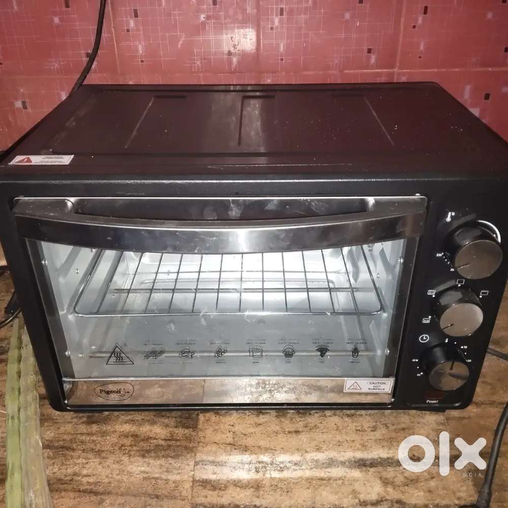 Pigeon 25L OTG Oven (Barely Used) + Baking Kit – Excellent Condition