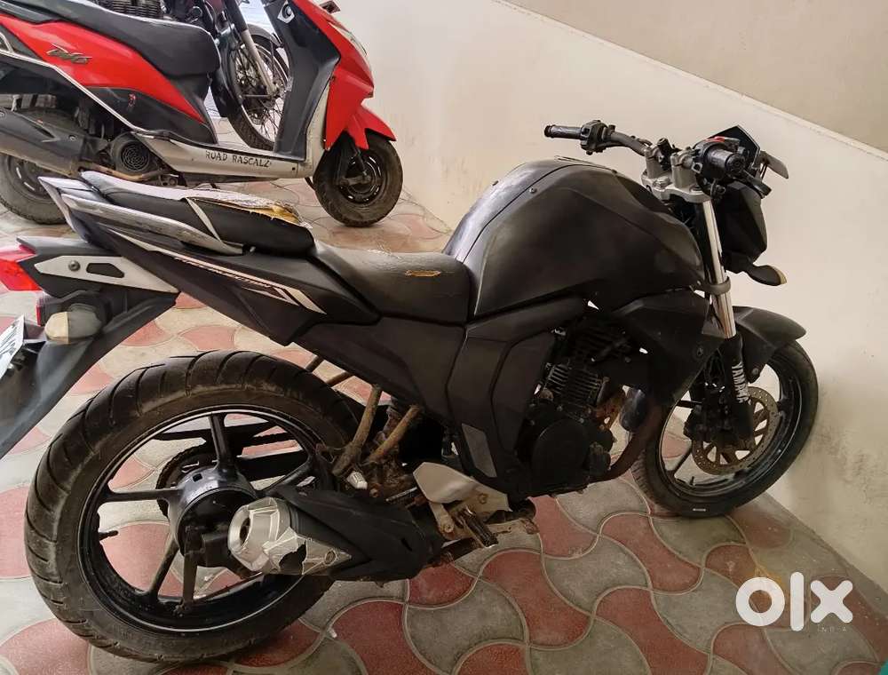 Yamaha fzs v2