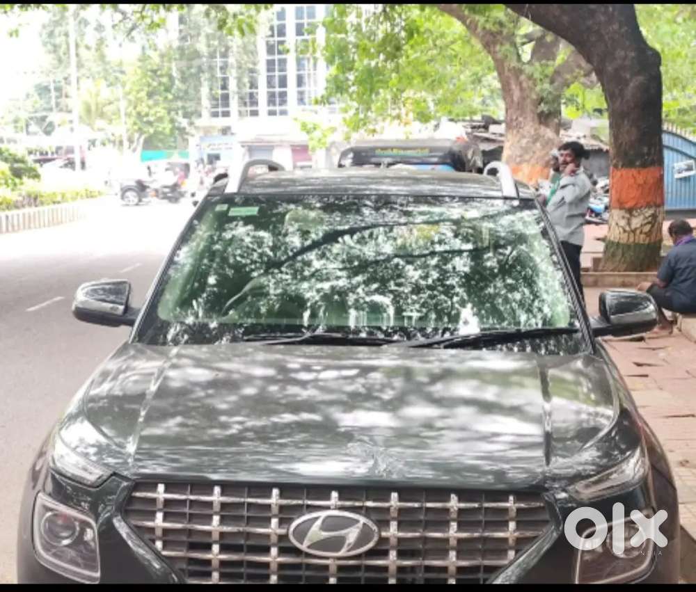 Hyundai Venue 2019 Diesel 125000 Km Driven