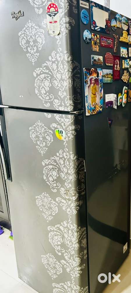 Double Door with 300 liters by Whirlpool