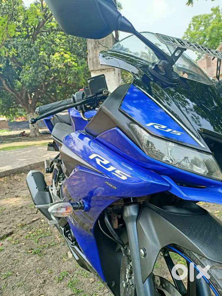 Yamaha R15 V3