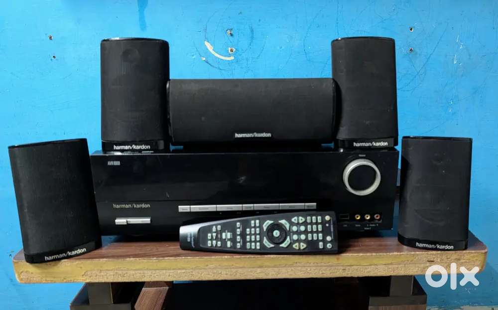 HARMAN KARDON AVR 133 WITH 5.1 SOUND SYSTEM