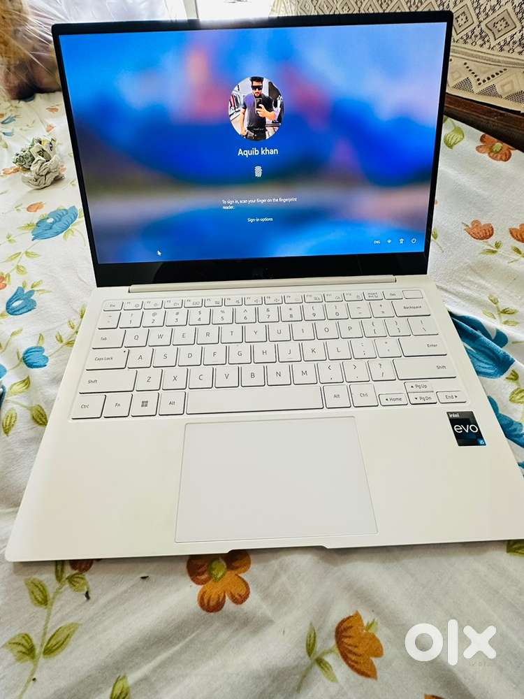 Samsung Galaxy book 2 pro evo amoled i5