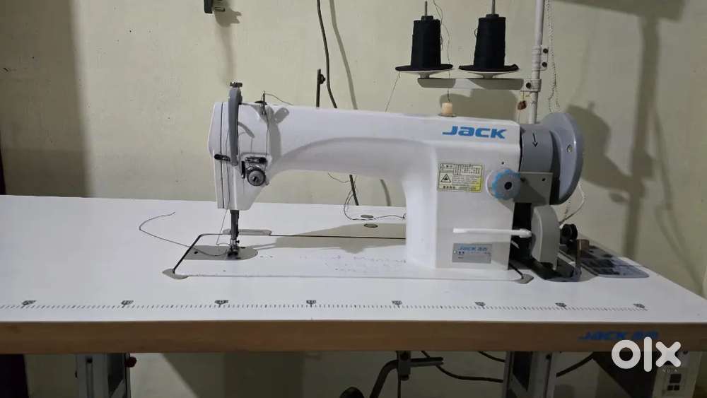 Jack sewing machine 14000rs only