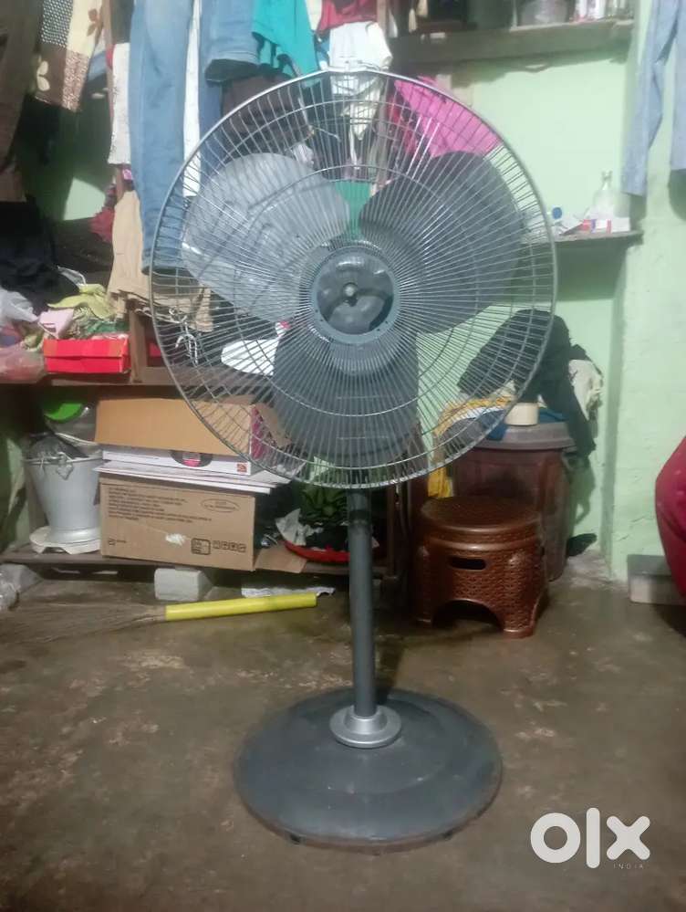 Stand fan 1.3 years