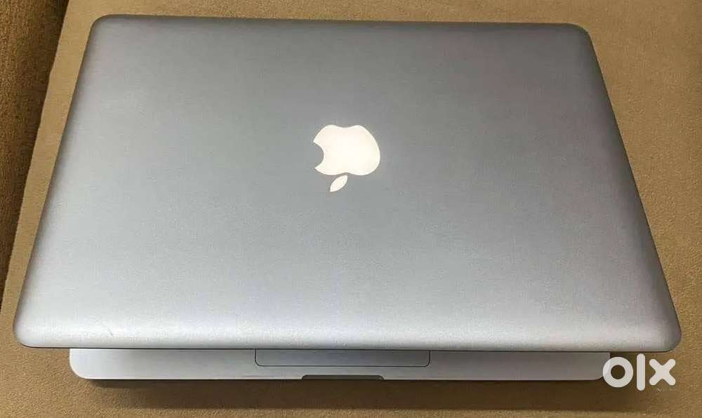MacBook Pro 13 Inch - Core i5 - 16GB RAM - 1TB SSD