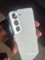 Galaxy S21 8GB RAM 256GB Storage.