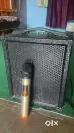 Karaok system with wireless Mic