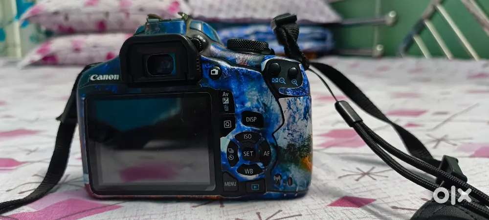 Canon 1500d camera body