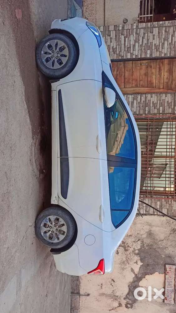 Hyundai Xcent 2015 Diesel Well Maintained Good mileage diesel car