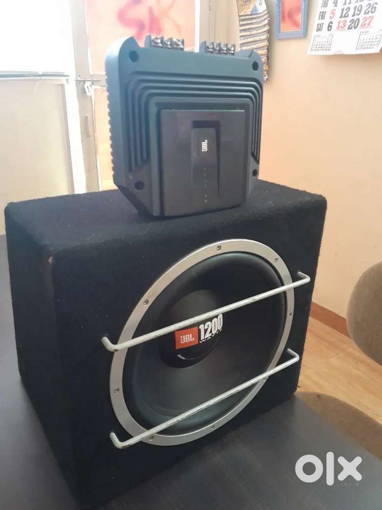 JBL 4 CHANNAL AMPLIFIER & 12 INCH SUBWOOFER
