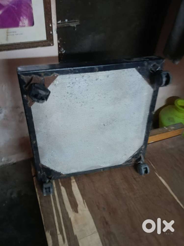 Second hand washing stand