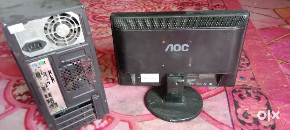 Working 4 gb ram 128 gb storage with monitor