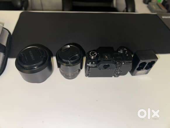 Fujifilm X-H2s brand new condition with 2 prime lens