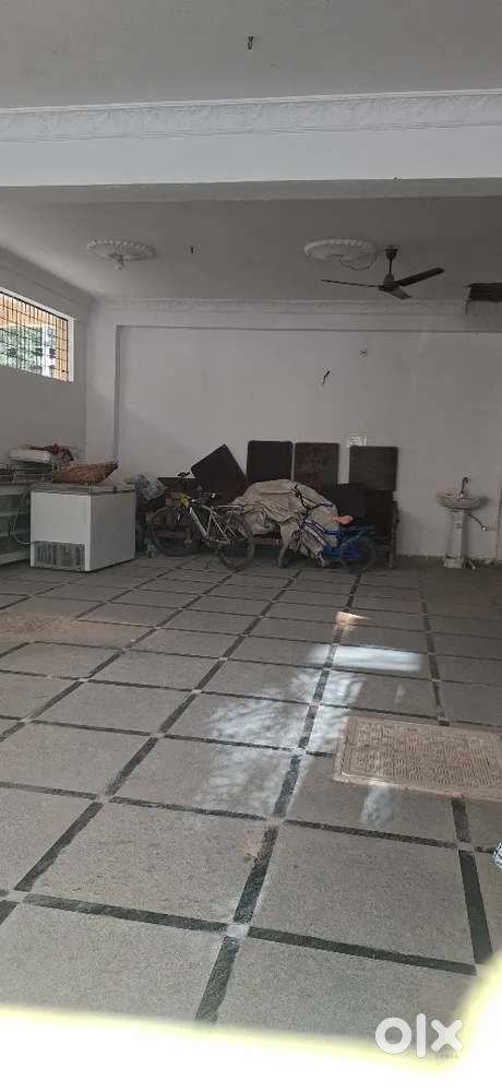 Open spaces in parking