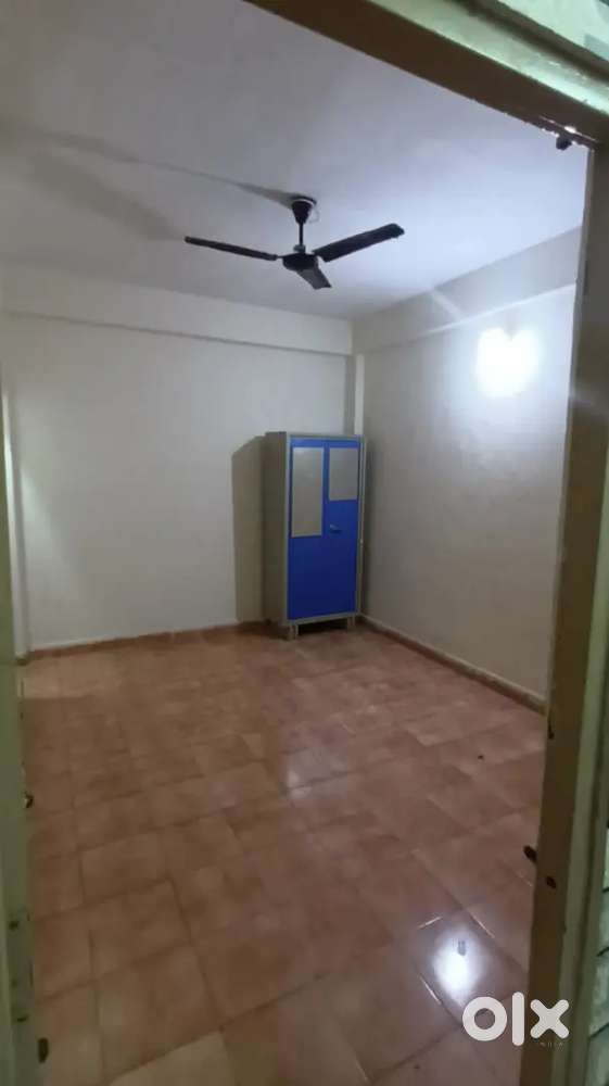 3 bhk flat for resale in trilanga colony