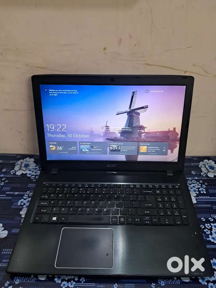 Acer  i5 7th Gen 8GB/256 SSD Laptop