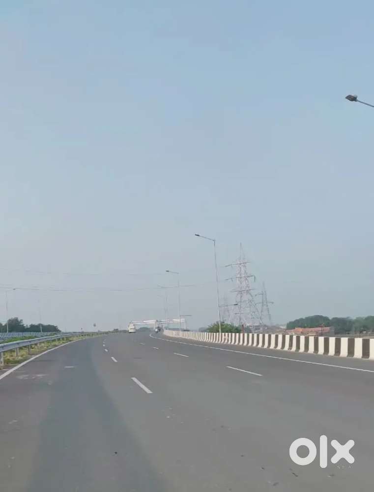 झूंसी में रिंग रोड़ के पास आवासीय प्लाट तुरंत बना के रहने योग्य