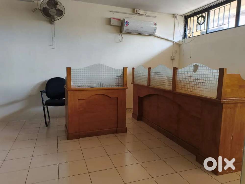Furnished 500 sqft Office space for rent in Statue.