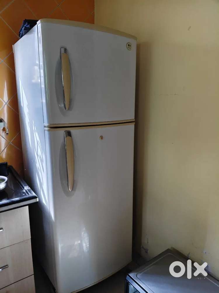 LG Double Door fridge for SELL
