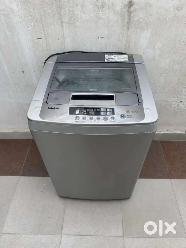 Fully automatic washing machine in mint condition