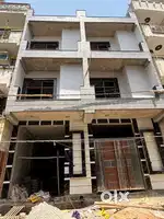 75 Gaj Luxzry Villa Dubble Story Near by Road