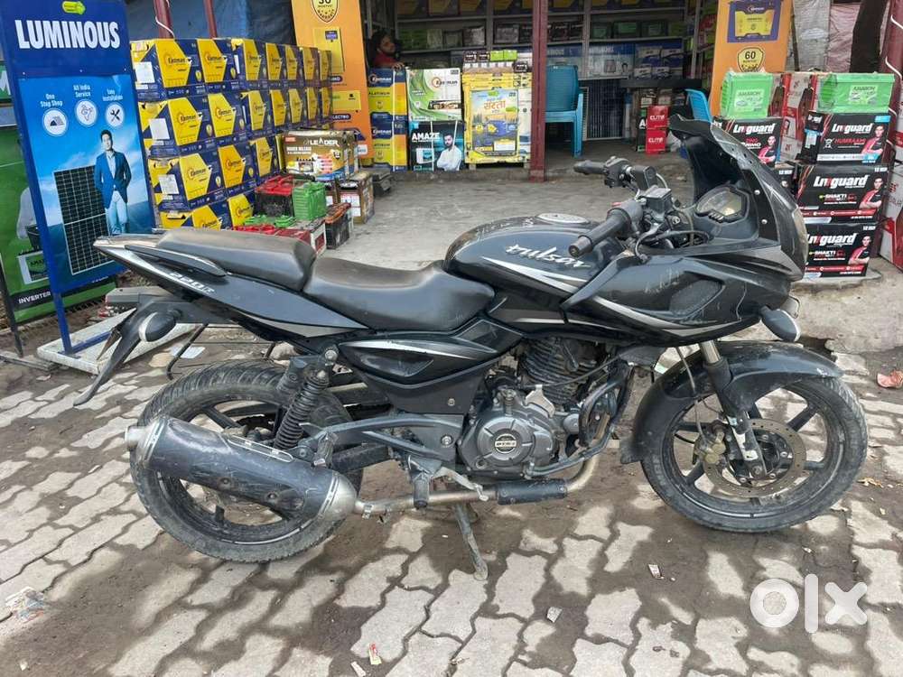 Pulsar 220 good condition 809000