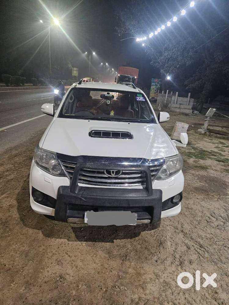 2012 3.0 Fortuner 4 x4 Manual well Maintained