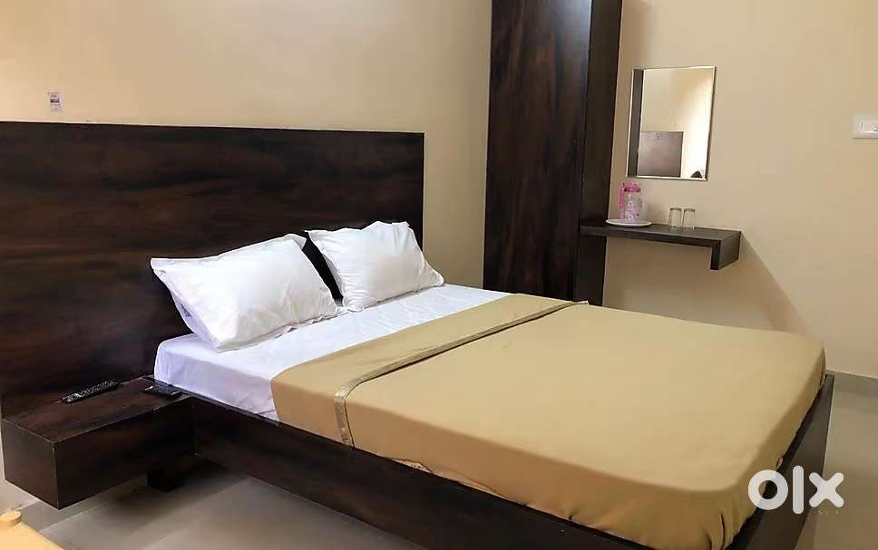 Housekeeping for lodge in Koyambedu