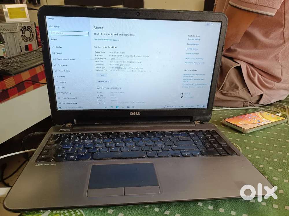Dell,i3 4th generation,4gbram,500gb hardrive,15.6 inch scrn