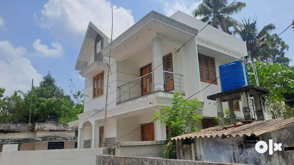 House near Cherthala Court Junction 2km 3 bedroom