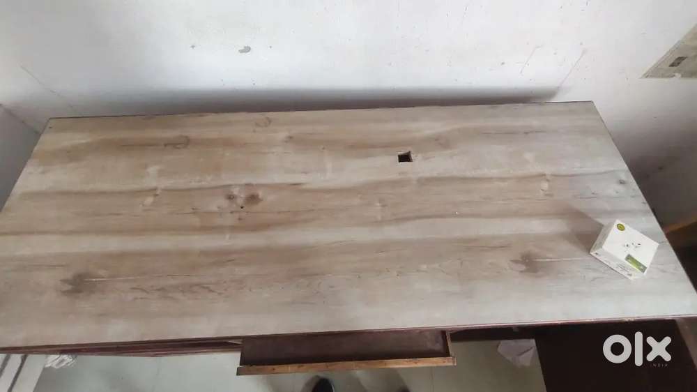 Table , counter