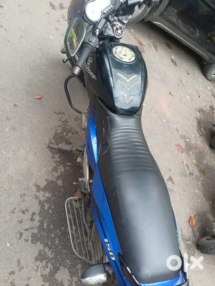 Pulsar 150