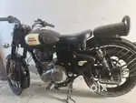 Showroom condition bilkul new batrey and alloy wheel