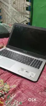 ASUS i3 5th Gen Laptop with Charger & Mouse