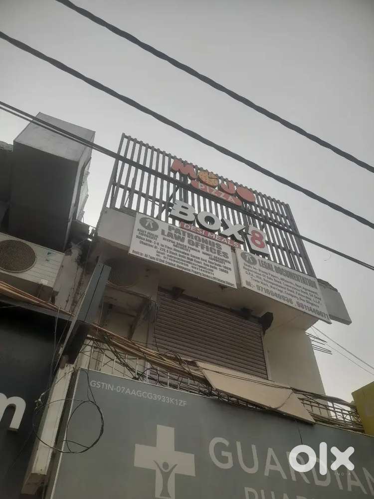 Food delivery urgent bharti liya ja raha hai eat club me