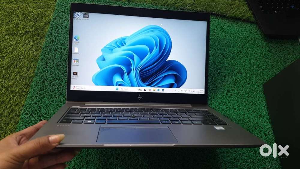 [14uG6] Model Graphics 4Gb Dedicated [Hp Zbook] i7 8thGen 16GB/256GB