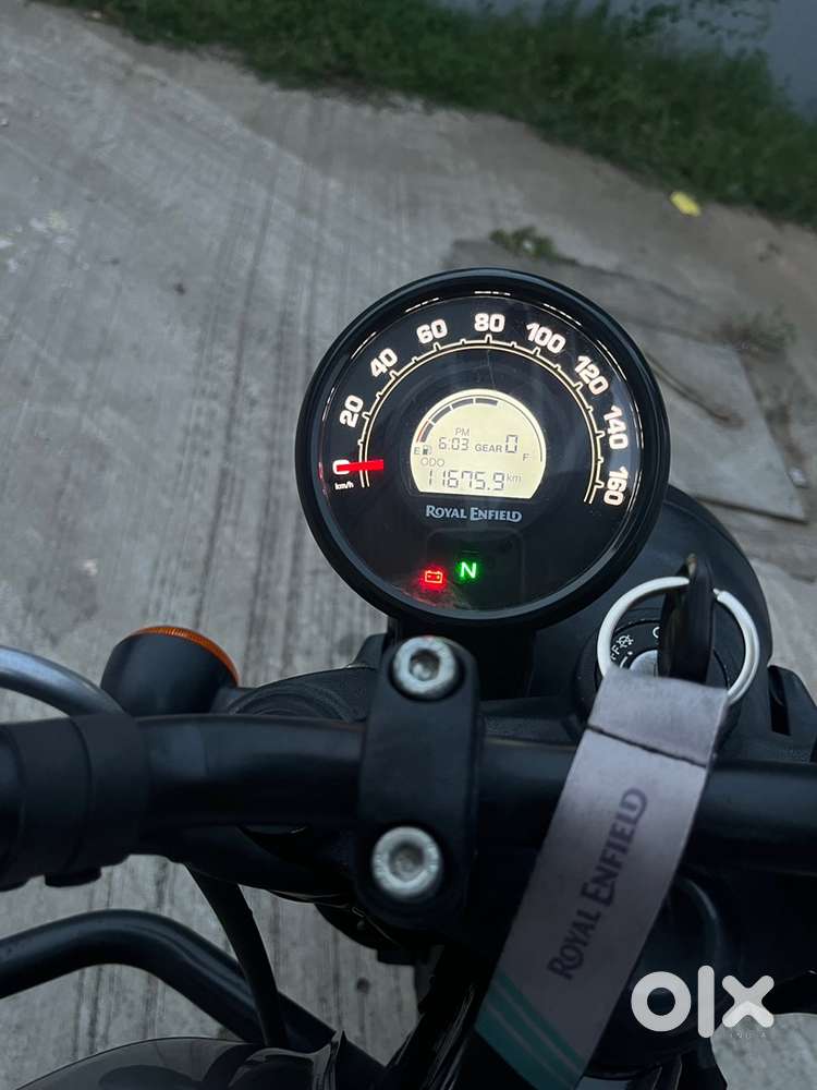 RE Hunter 350 Dapper Ash 2023